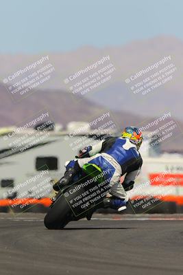 media/Oct-08-2022-SoCal Trackdays (Sat) [[1fc3beec89]]/Turn 16 (125pm)/